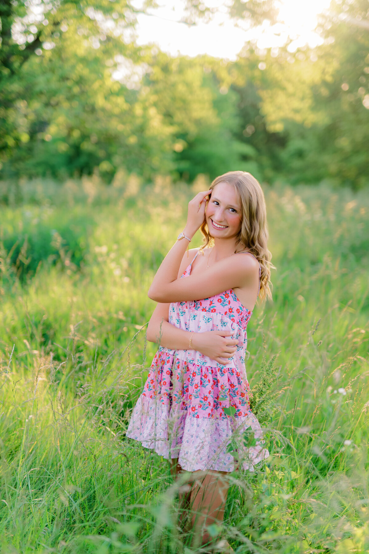Kansas City Senior Pictures in a field