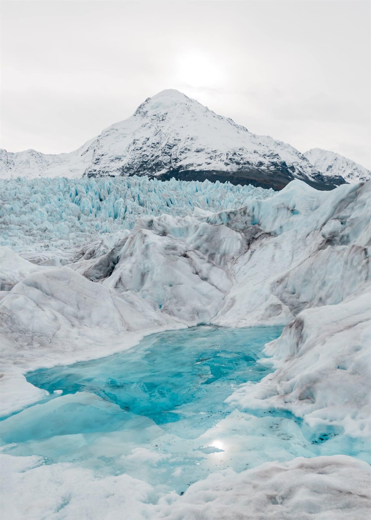 best-place-in-alaska-to-see-blue-pools-in-helicopter-glacier-elopement-weddingSoul-and-Sky-Weddings-Soul-and-Sky-Weddings 16_1
