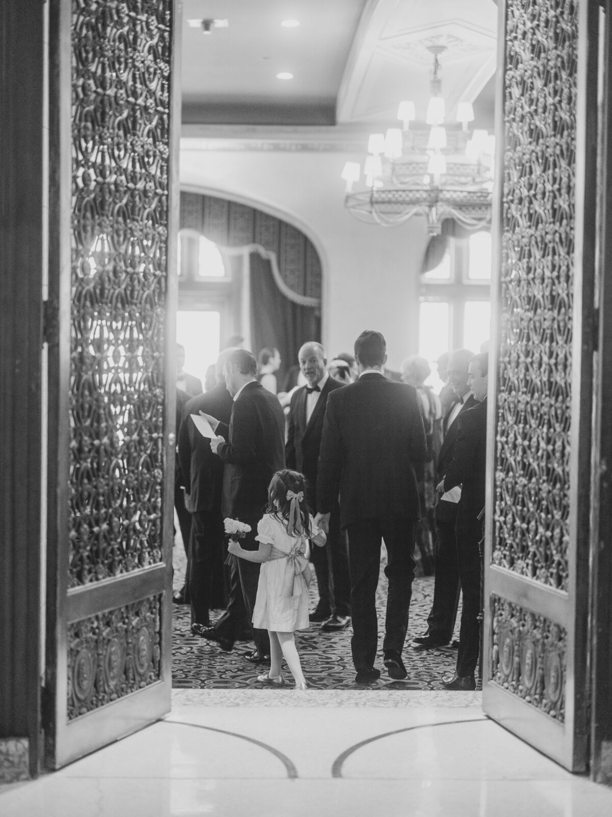calgary_wedding_photographers_fairmont_banff_springs_destination_wedding_nicole_sarah-54