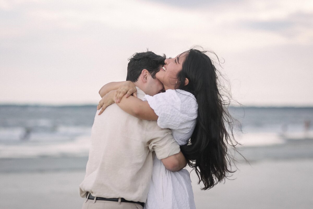Surprise proposal photos on the beach in St. Simons Island, GA | Phavy Photography, Proposal Photographer in St. Simons Island, GA