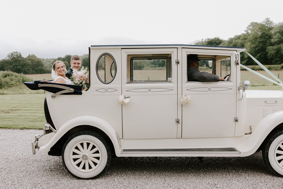Natural Wedding Photography Cotswolds_0253Sophie & Ross - Hazel Gap Barn - Dan Tomkins Photography-1