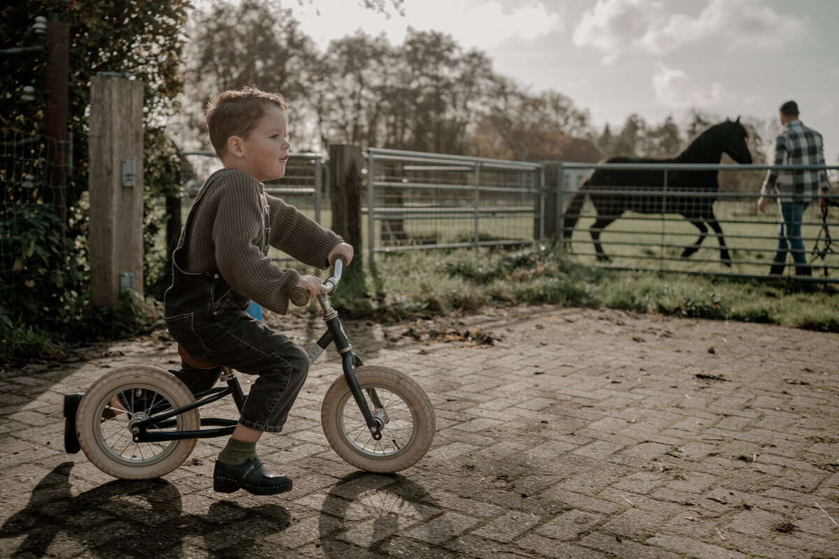 Shotsbylise_Daginhetleven_opdeboerderij_LR-20
