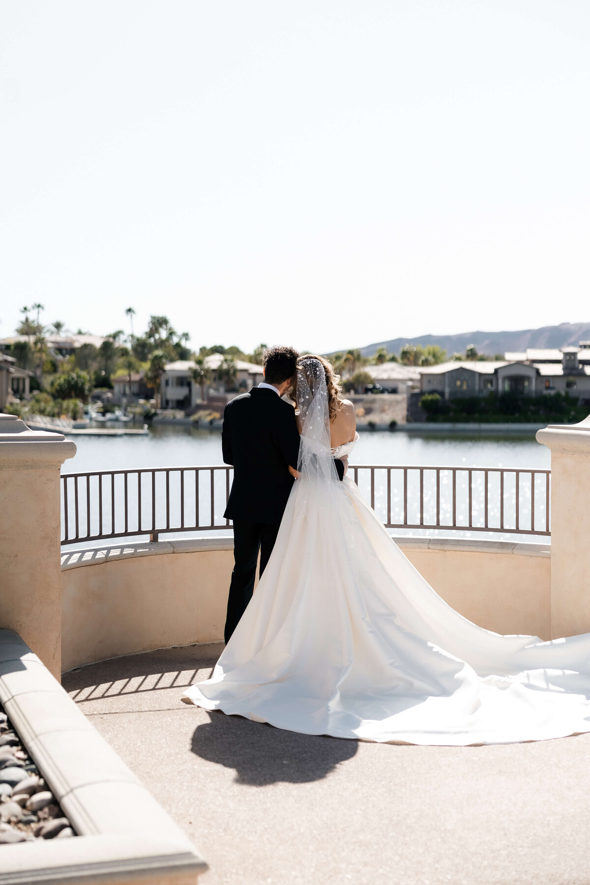 51_riskyexposure_marley-simon_las-vegas-elopement-photography