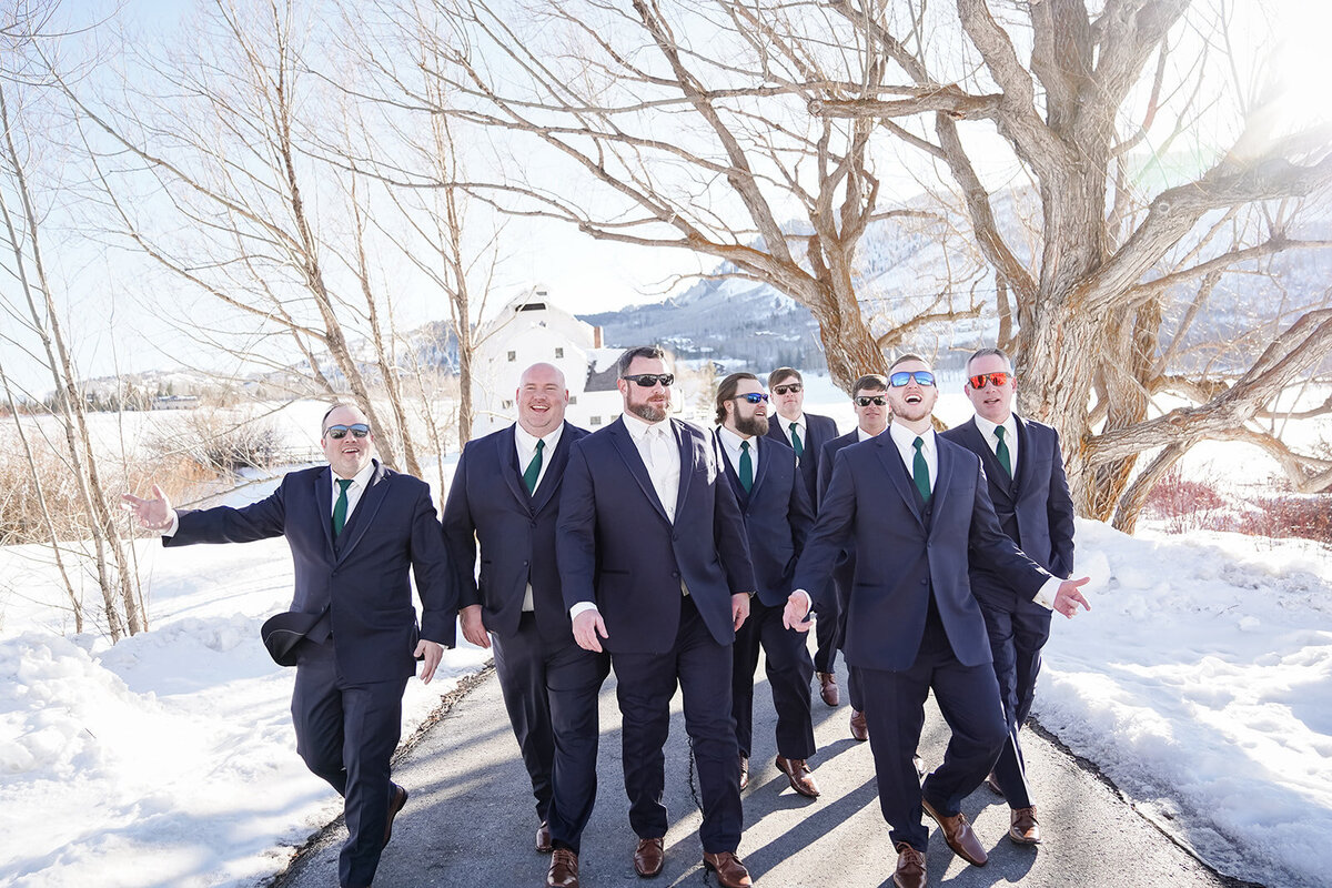 red-pine-lodge-utah-winter-wedding-2003-1245