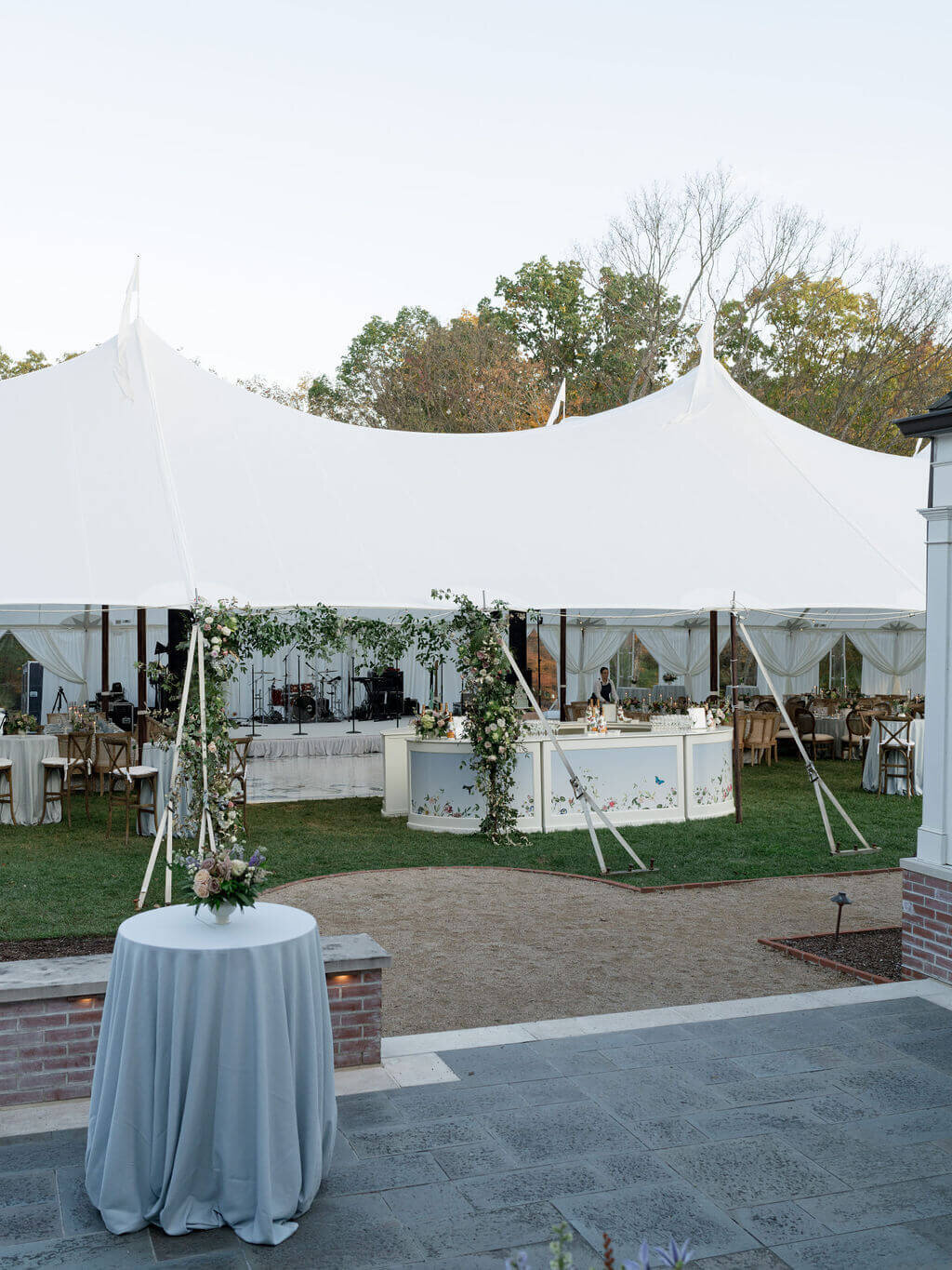 54.tented-outdoor-wedding-reception-luxury.