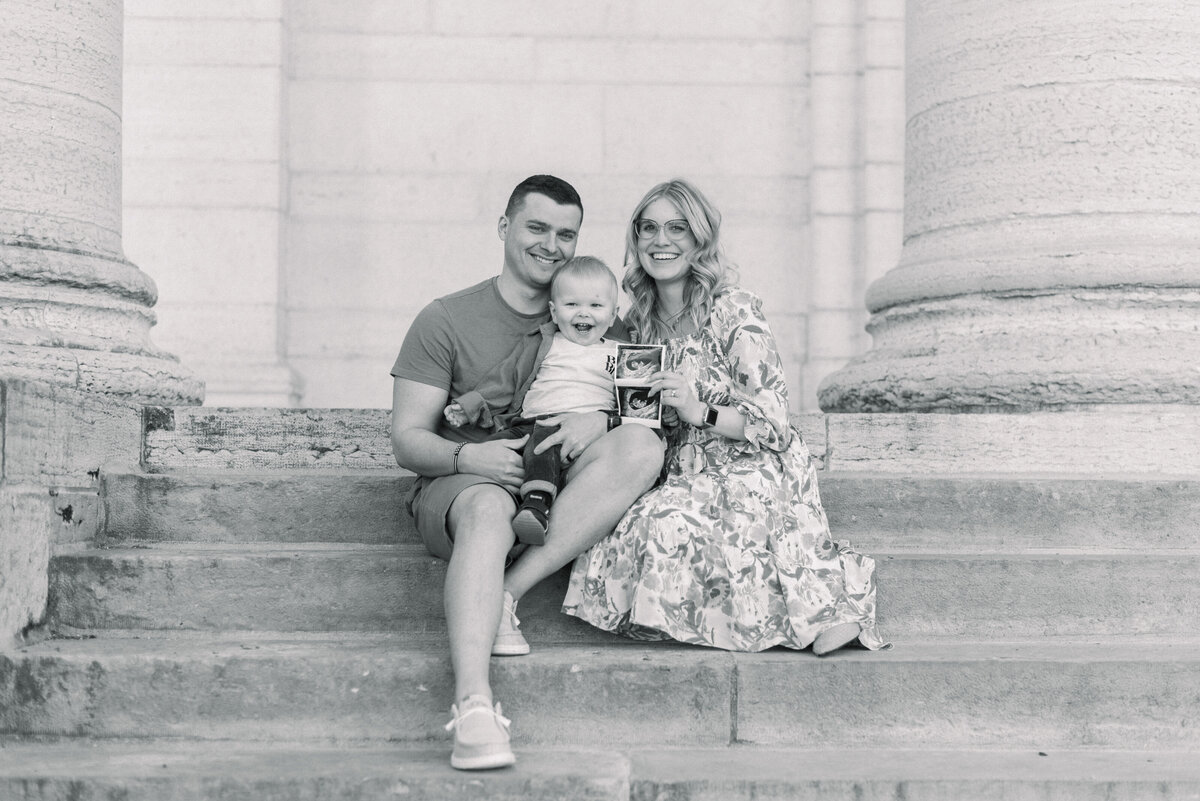 cassie-nichole-photography-dayton-family-photographer-sarah-jared-smith-family-pregnancy-announcement-17