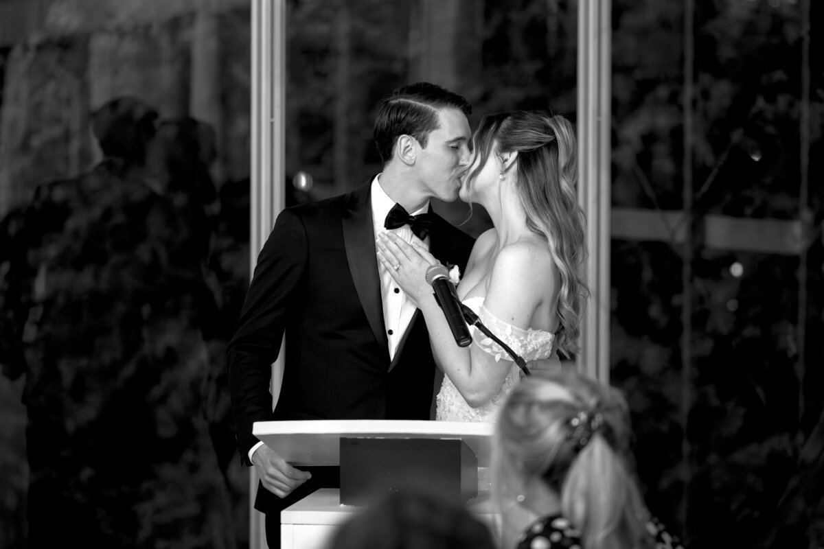 Nicole & Lucas Wedding Samples-257
