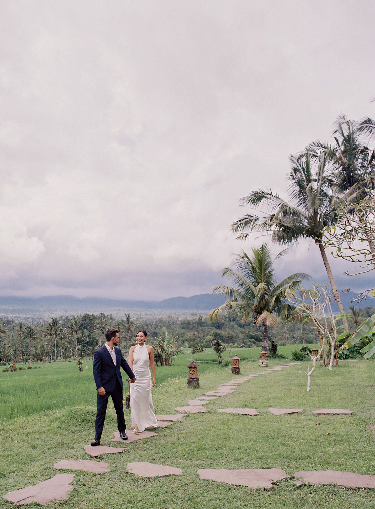 Vicki Grafton Bali Hide Out Villa Elopement Micro Wedding Photographer010