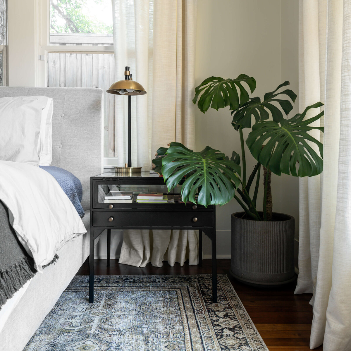 rebekah-nicole-interiors-bishop-side-table-bedroom