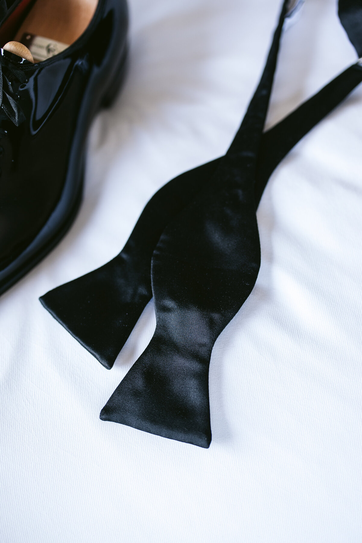 NicodemCreative-Kitty+SpencerWedding-ButterfieldCountryClub-6