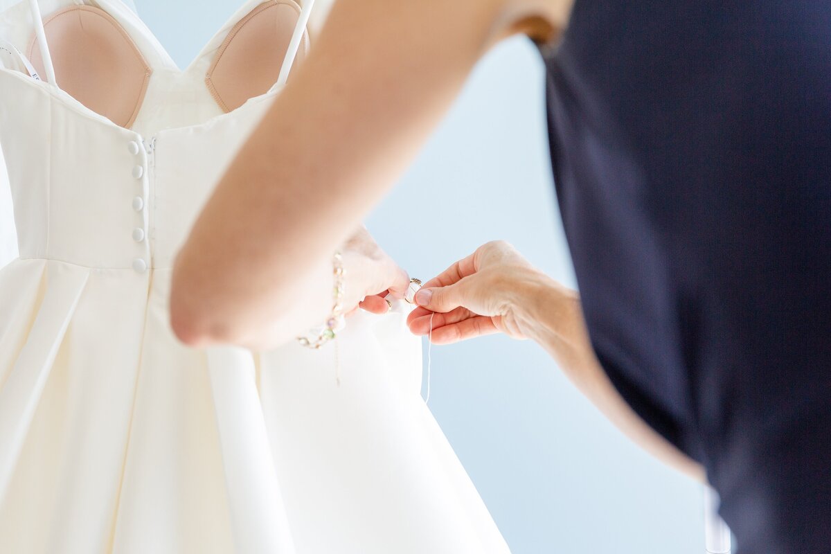 Private Family Cottage Estate Wedding Goderich Ontario | Dylan and Sandra Photography 008