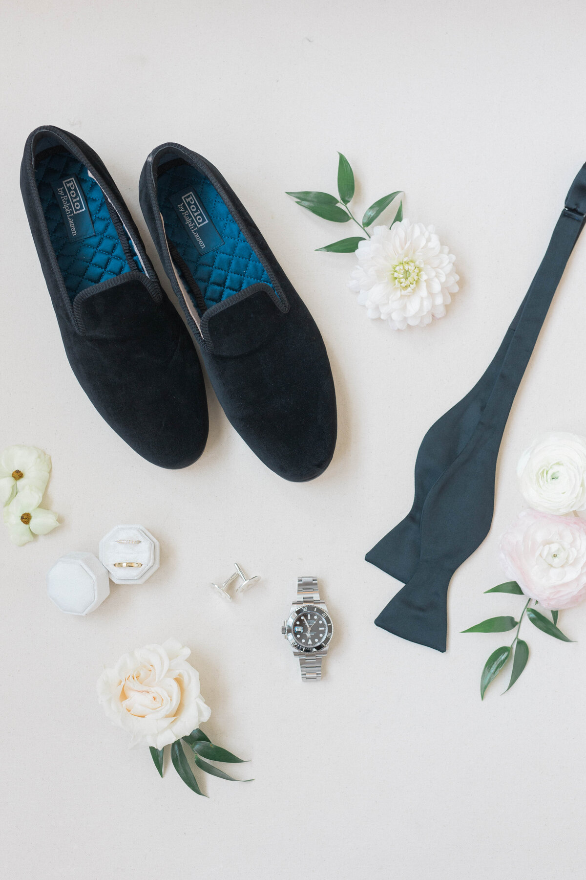 Molly Sue Photography New Jersey + East Coast Wedding Photographer Romantic Imagery Engagement Lifestyle Heirloom Wedding Albums49621