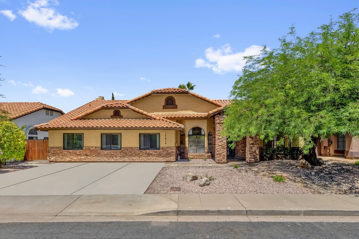 2-web-or-mls-17814-n-56th-st