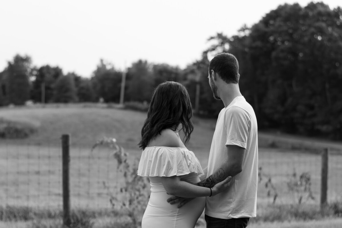 Emilee's Maternity Photos_July  2024_032