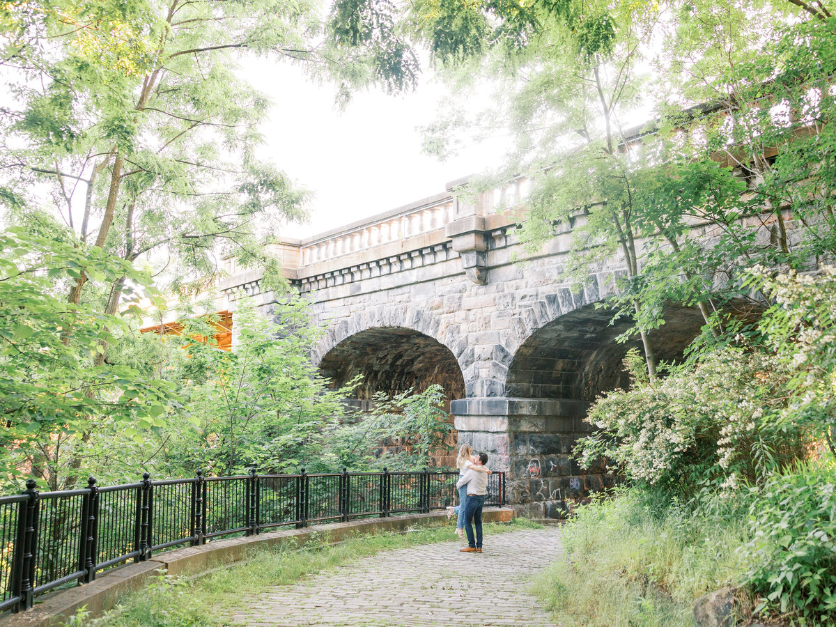 053124_Lauren-and-Shane-Schenley-Park-Engagement-annetroxelpittsburghweddingphotography-2349