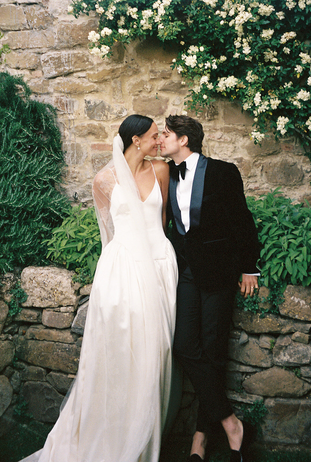 Film-wedding-35mm-Larisa-Shorina-NYC-Paris-161
