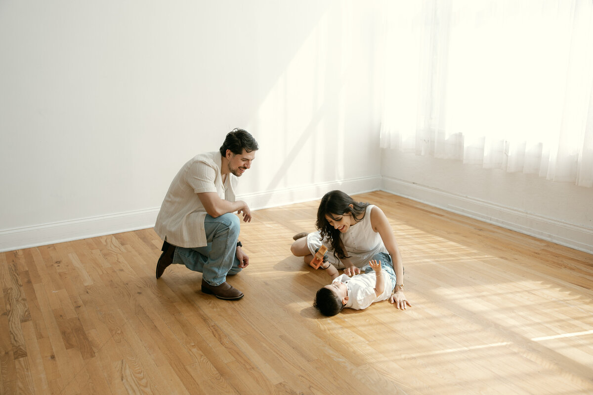 Abigail Anne Photography Storytelling Wedding Photographer in Colorado and Chicago — Family Photo 24