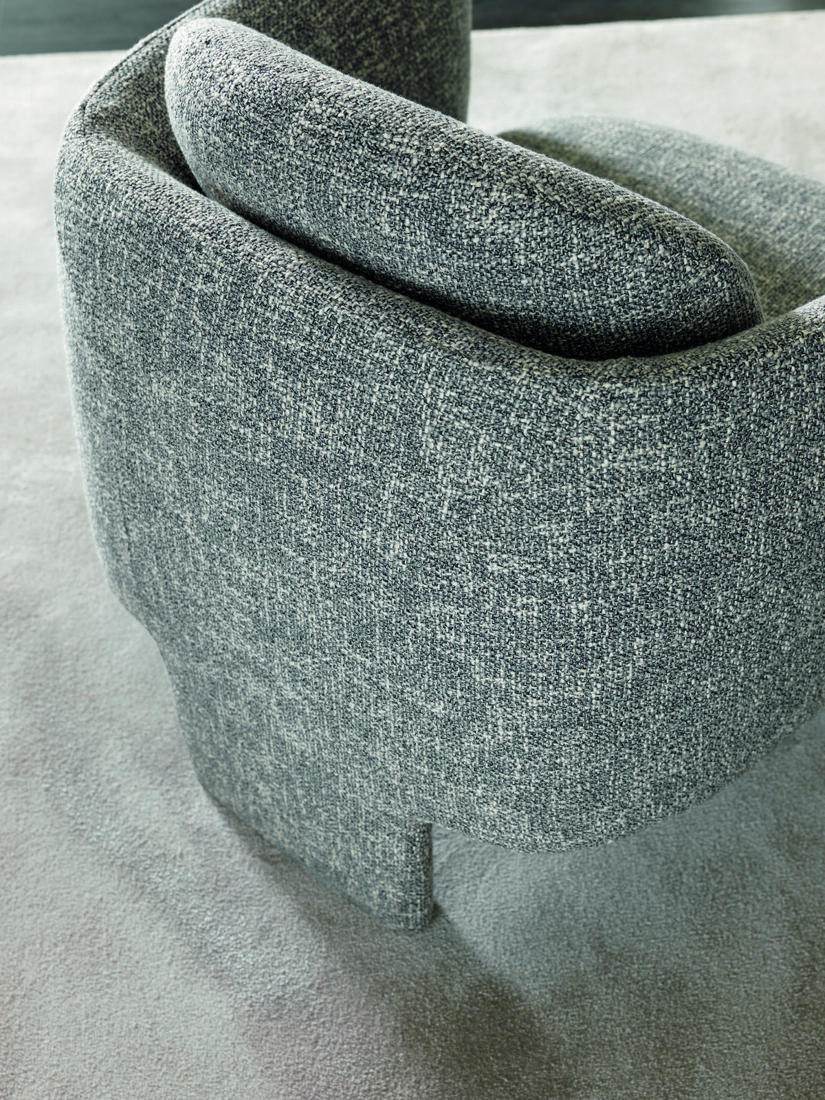virgin_armchair_02_HR