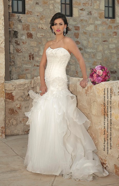 Fashion-model-bridal-gown (1)