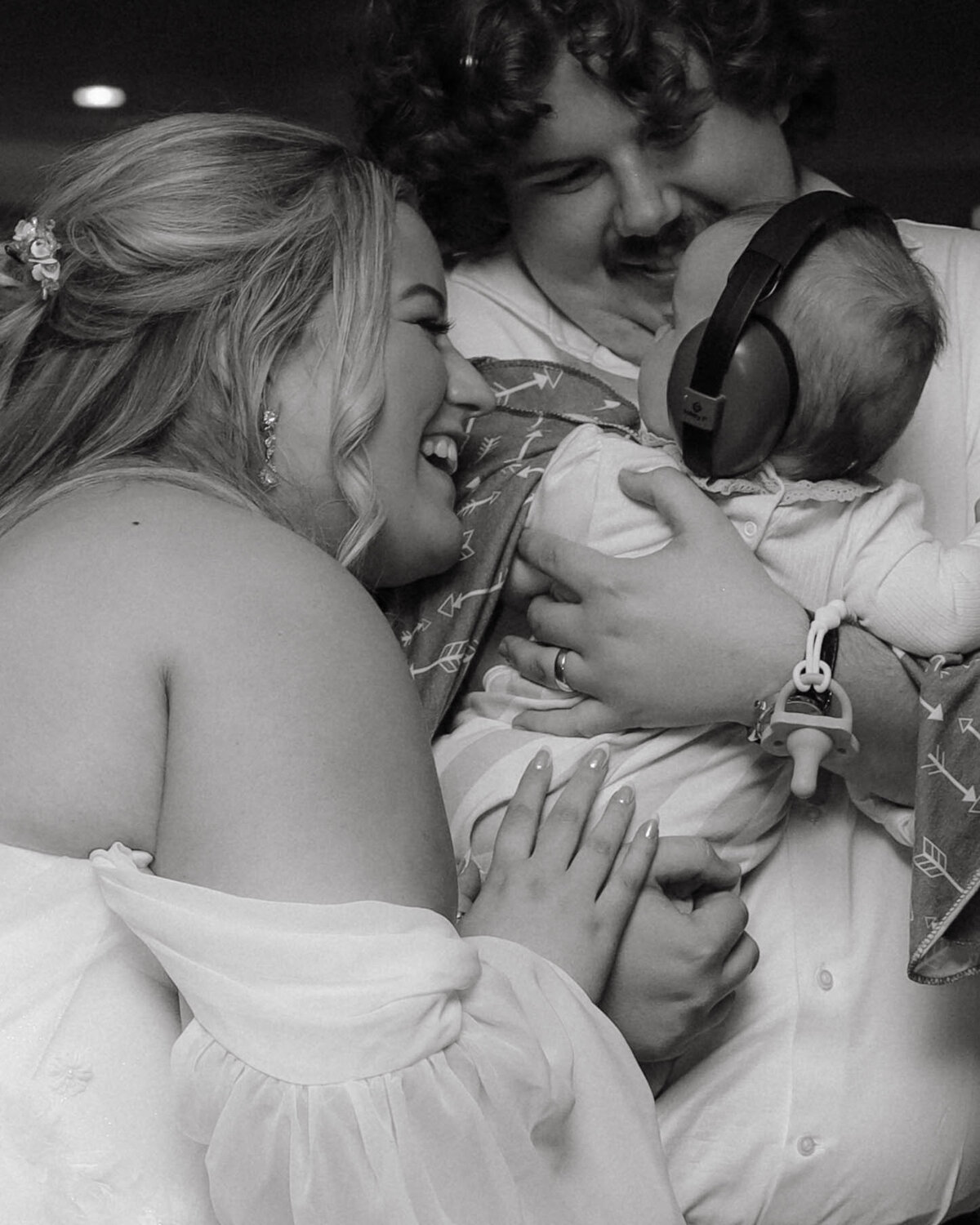 storytelling-reception-photos-catholic-wedding00011