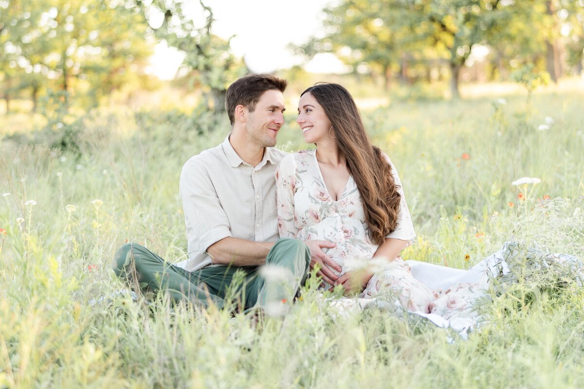 Maternity-session-light-airy-photography