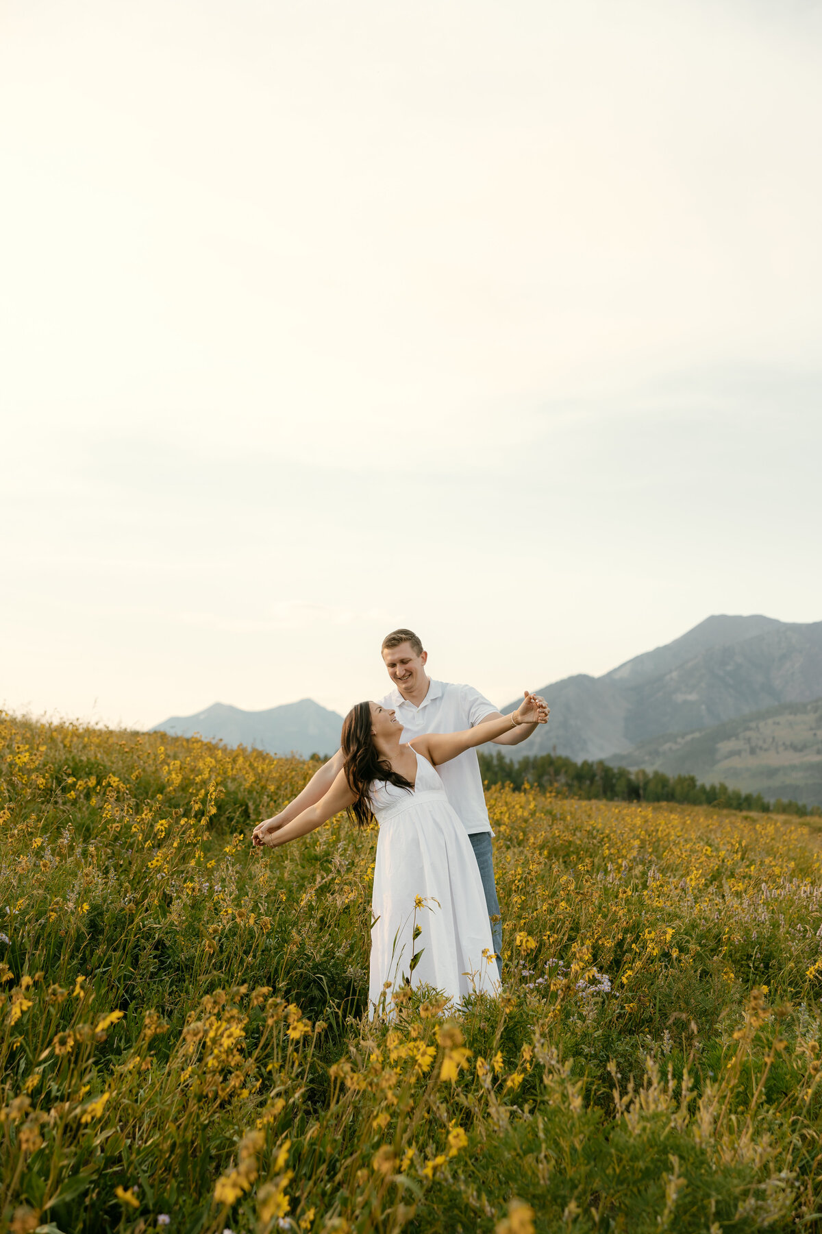 Abigail Anne Photography Colorado and Chicago Wedding and Couples Photographer — Portfolio Featured Story — Emily and Kayne's Engagement 17