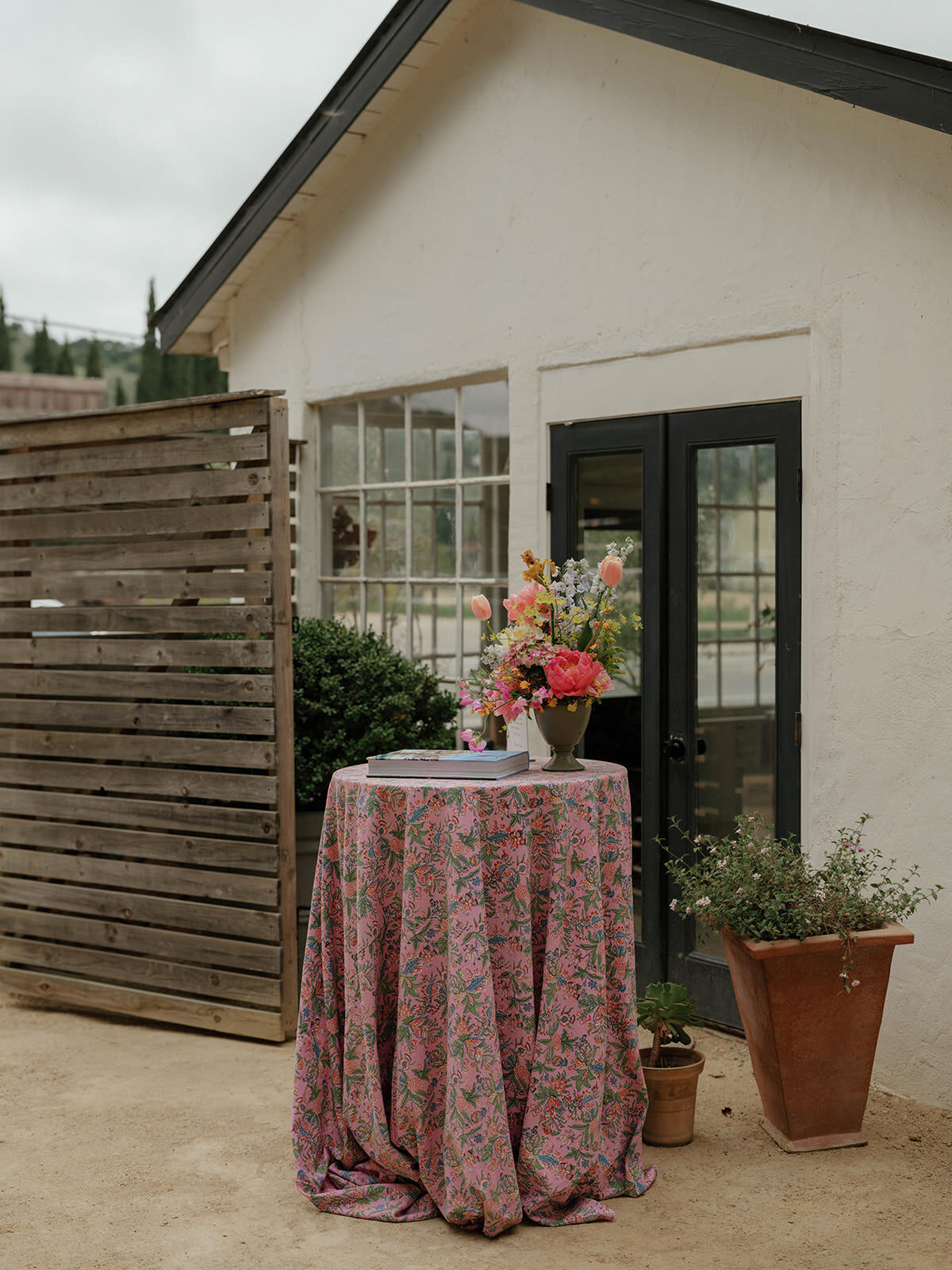 Retro motel chic wedding ceremony at Bodega Los Alamos - 39
