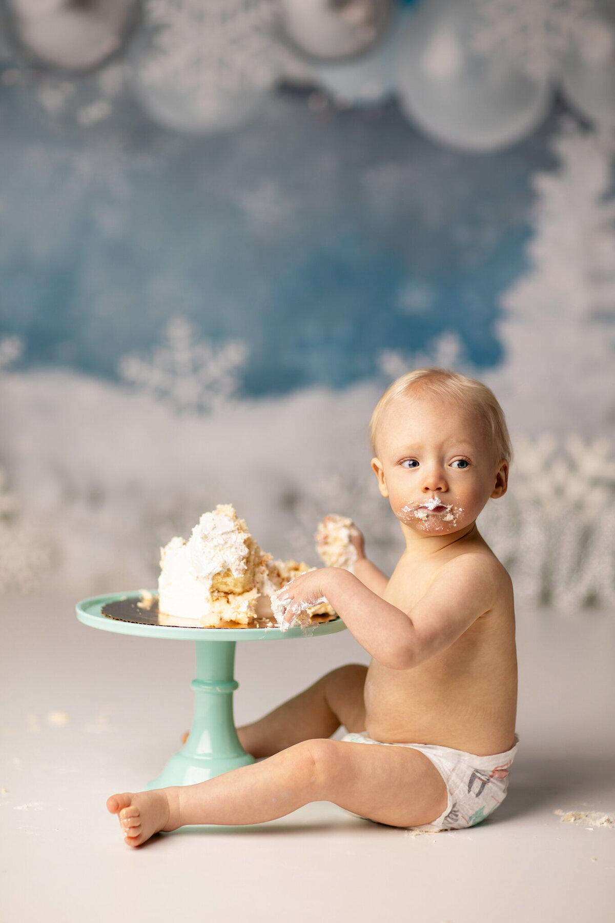 Cave Springs cake smash photographer, cake smash photography near me, NWA cake smash photos