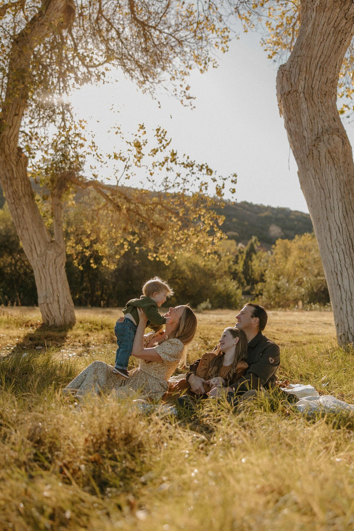 rustic-golden-family-session-san diego-janelle-aloi-5