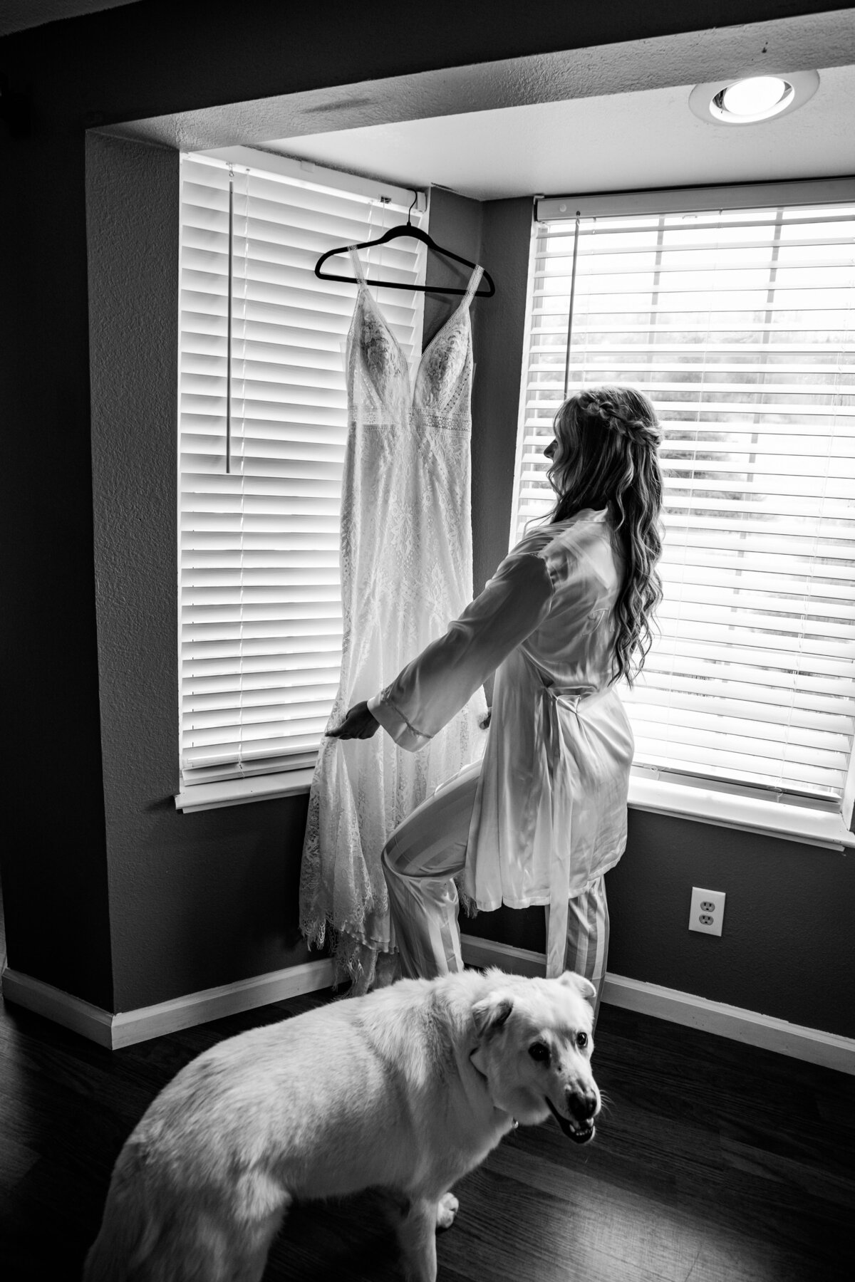 bride getting ready photos