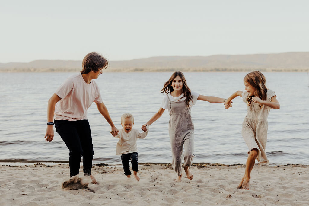 Beach Family Photoshoot - Maiora Studios - Sarah 8