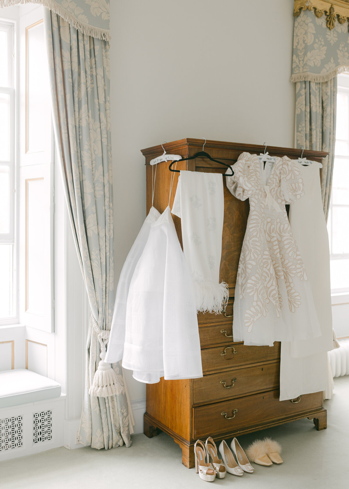Corrie-Wilf-Wedding-Yester-Estate-Chloe-Winstanley-Photography-042