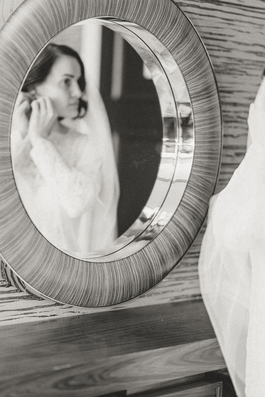 Wedding getting ready at JW Essex house marriot, NYC | Oduma photography-16