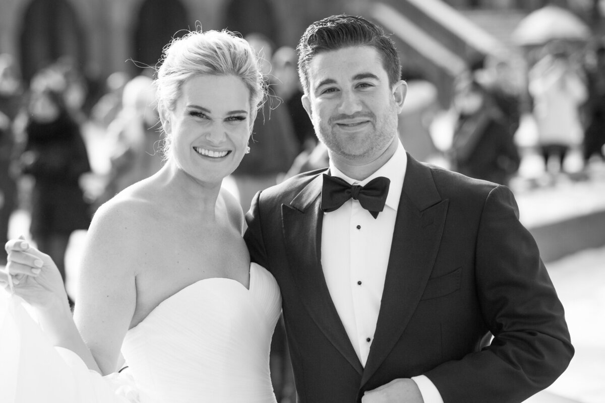 Glamorous-New-York-City- winter-Wedding-in-Central- Park