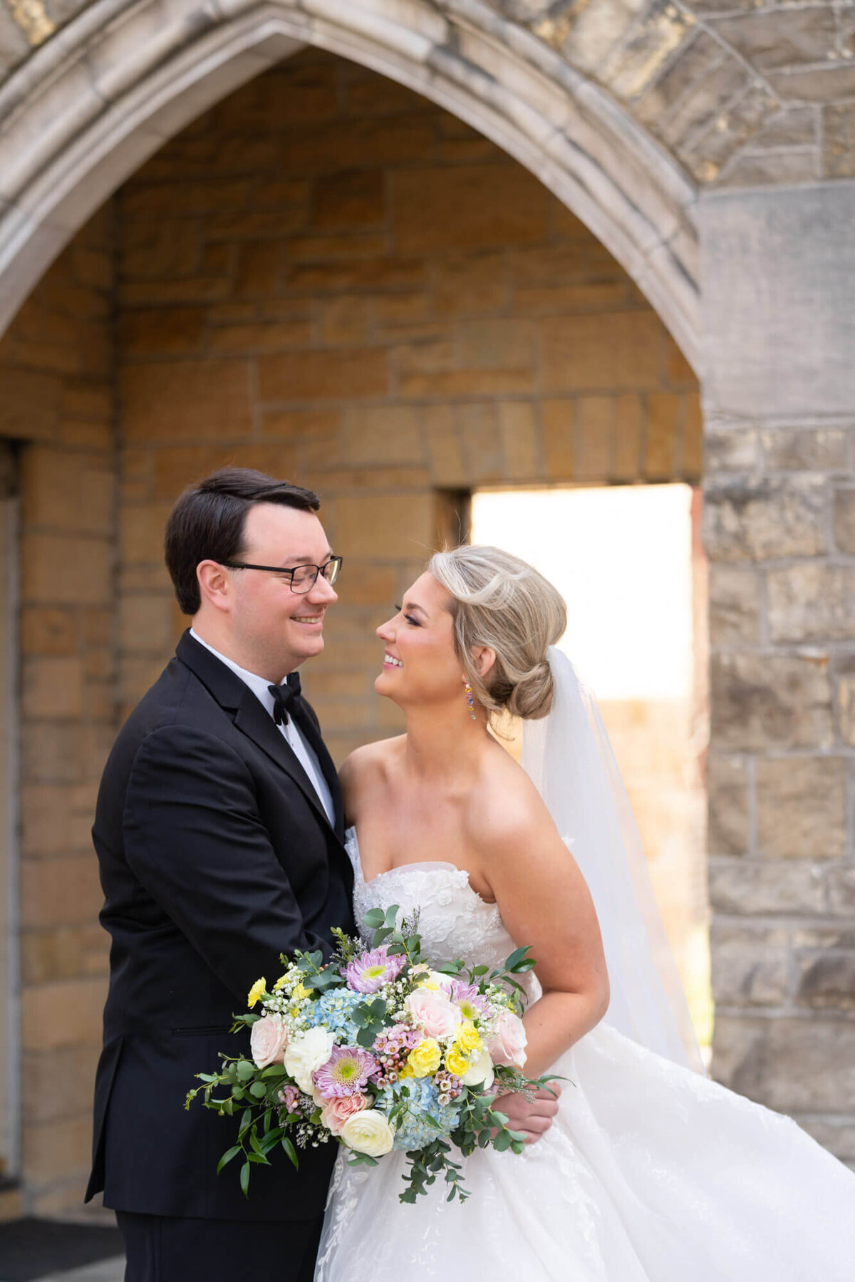 classic-couple-portrait-catholic-church-3