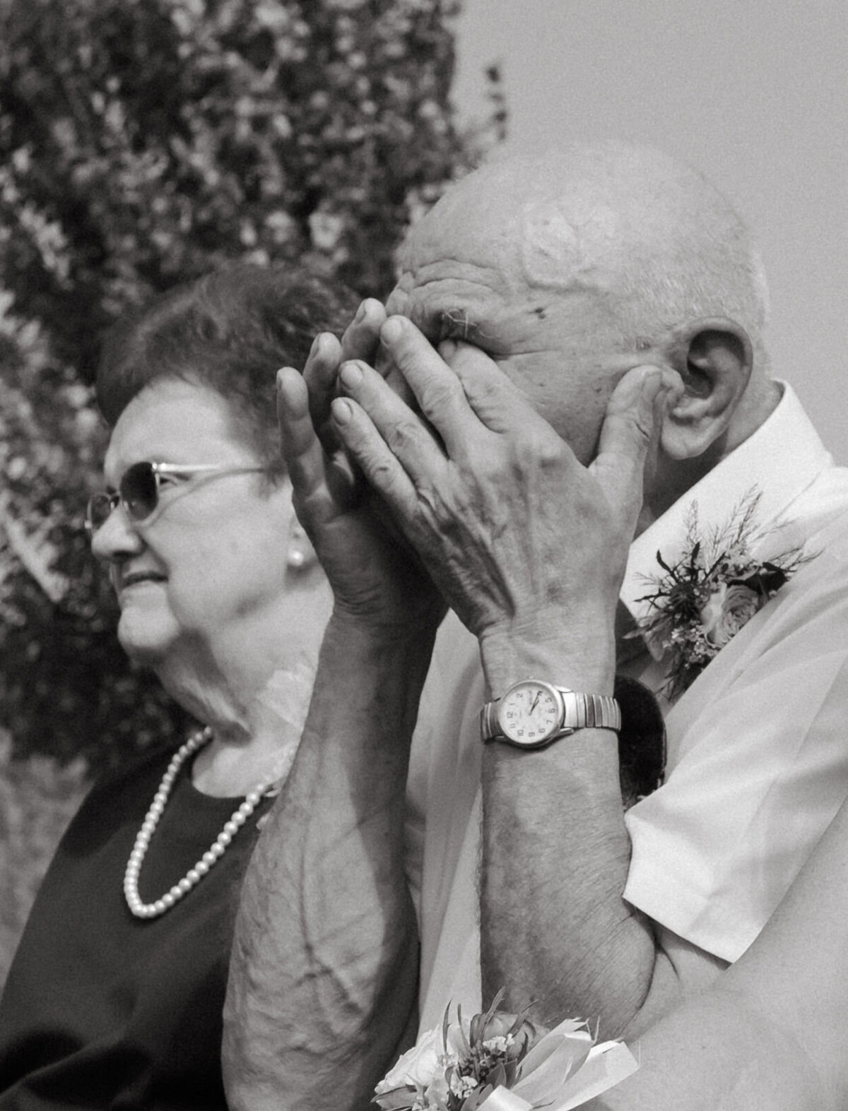 ChinnWeddingCeremony_KenzieReiss_KenzieCaptures_JoplinMOWeddingPhotographer_ColoradoElopementPhotographer-108