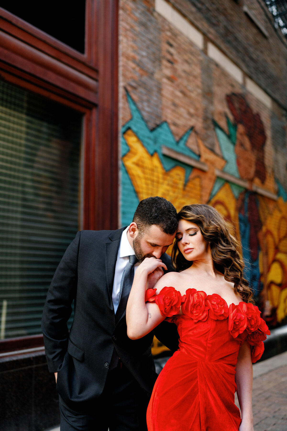 Aspen-Avenue-Chicago-Wedding-Photographer-Union-Station-Chicago-Theater-Engagement-Session-Timeless-Romantic-Red-Dress-Editorial-Stemming-From-Love-Bry-Jean-Artistry-The-Bridal-Collective-True-to-color-Luxury-FAV-97
