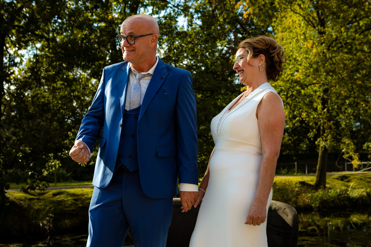 juich moment bruidegom tijdens ceremonie