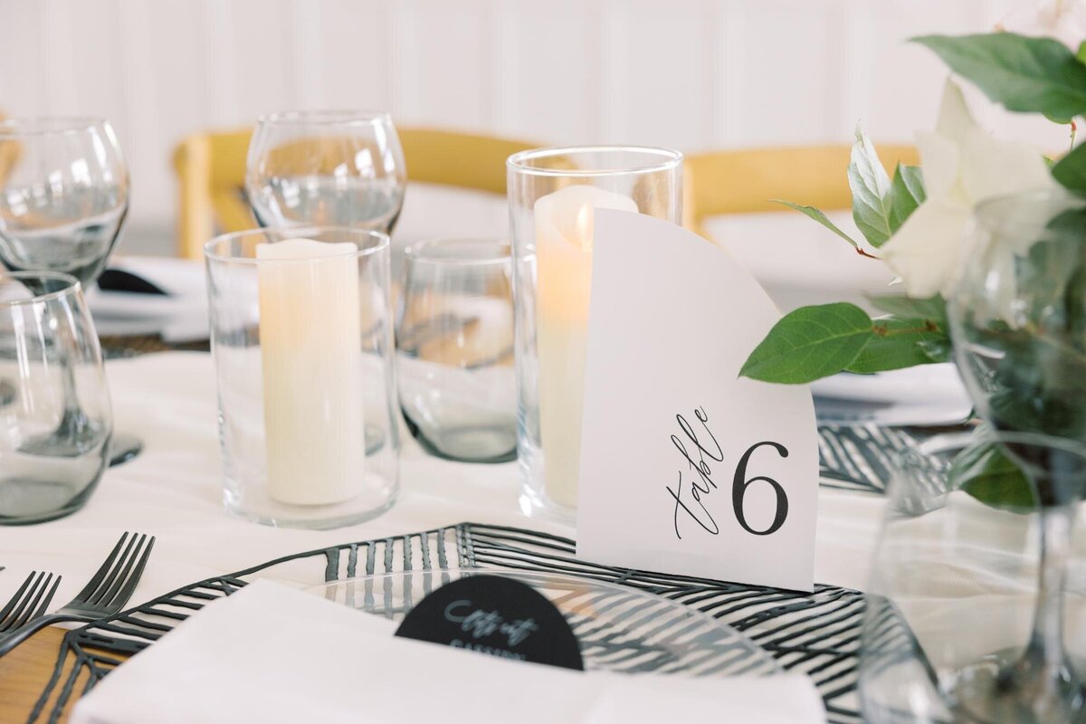 arched-acrylic-wedding-table-number