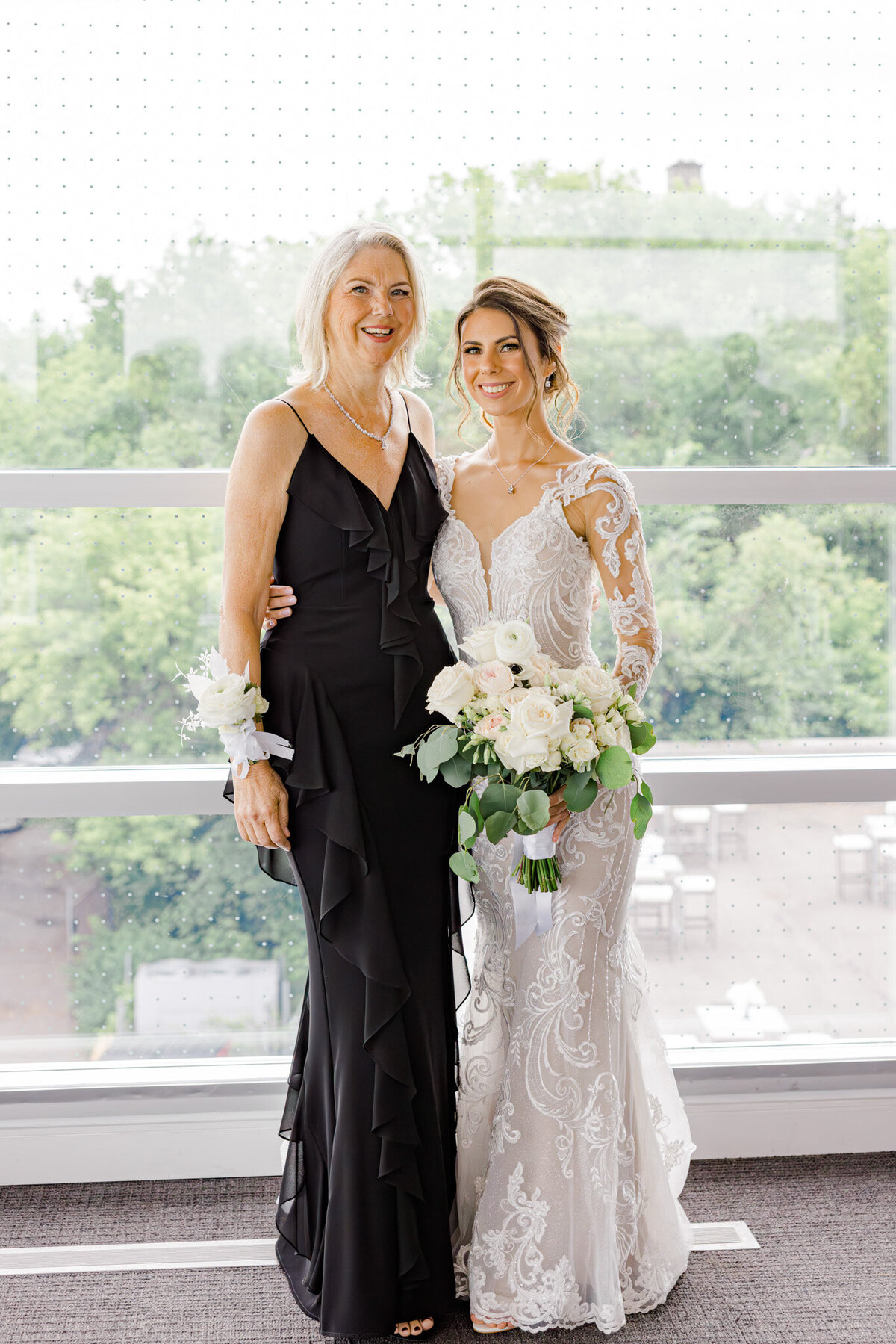 hannah-braden-ottawa-wedding-shaw-centre-2023-164