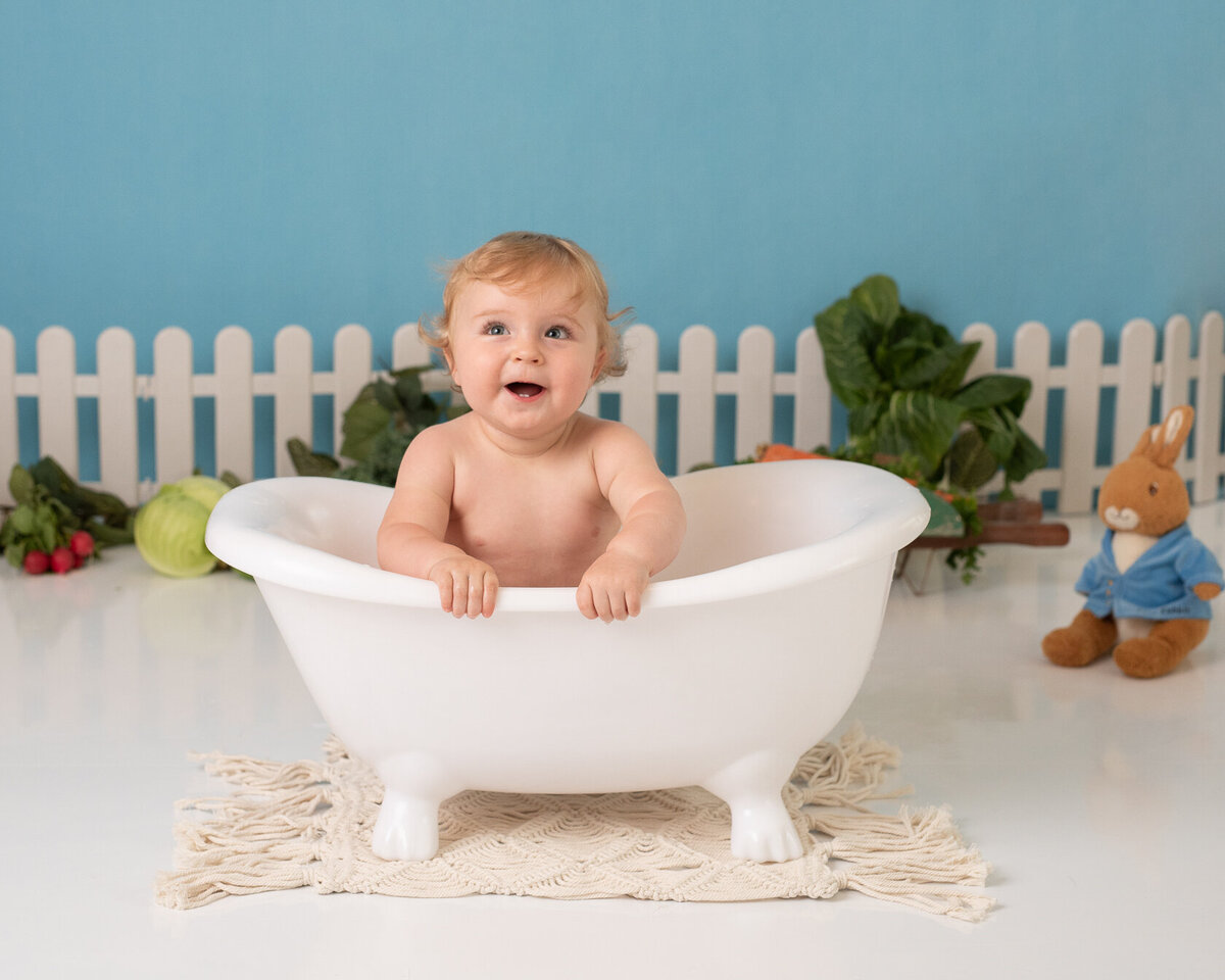 Baby bath tub portrait session in Houston