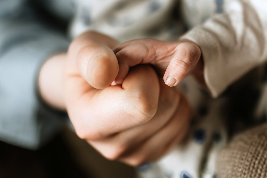 Newborn-photographer-Reykjavik48