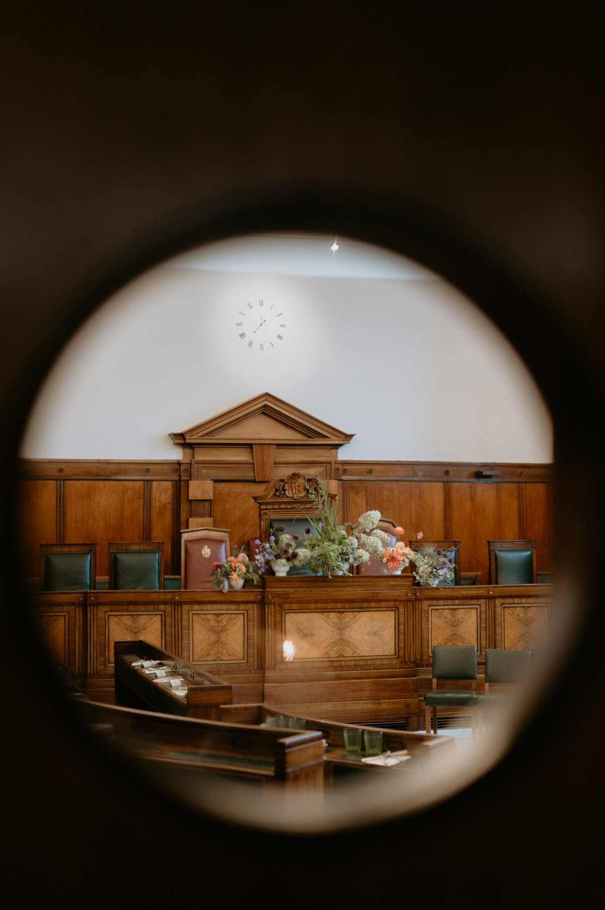 Intimate-London-city-wedding-photography-3