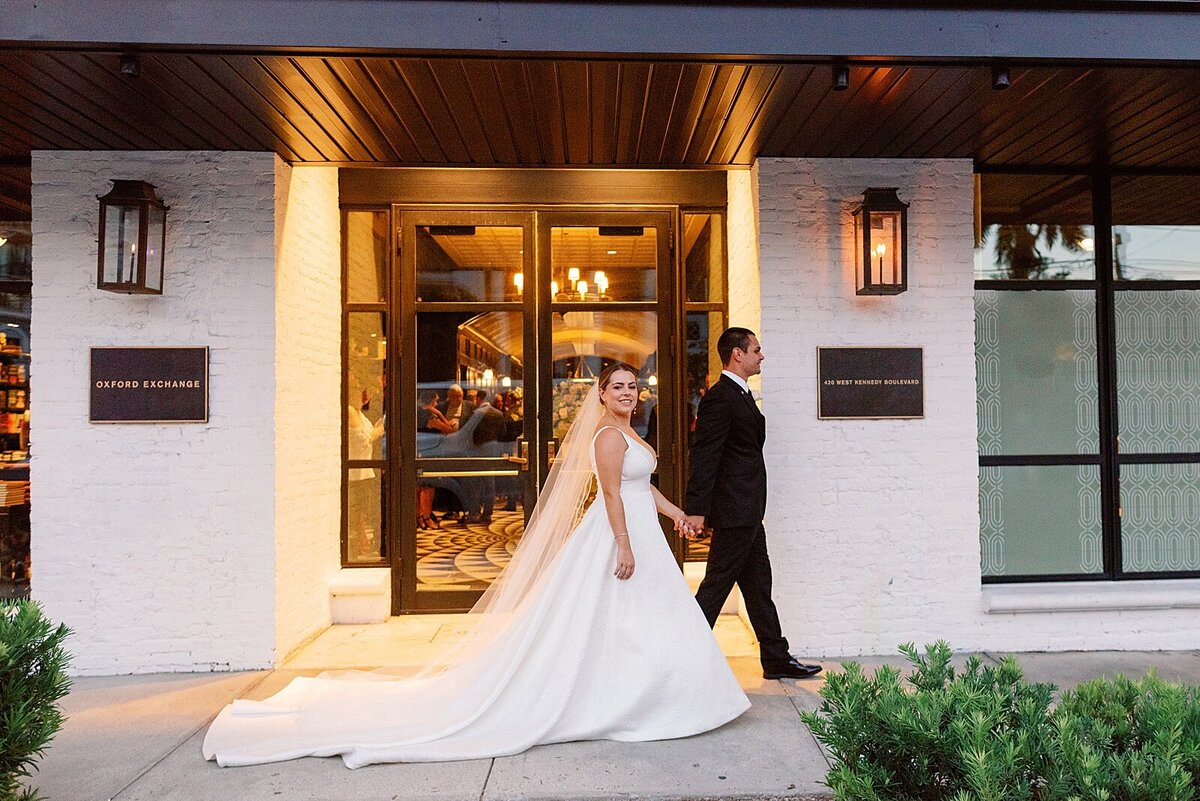 Oxford-Exchange-Tampa-Florida-Wedding_0050