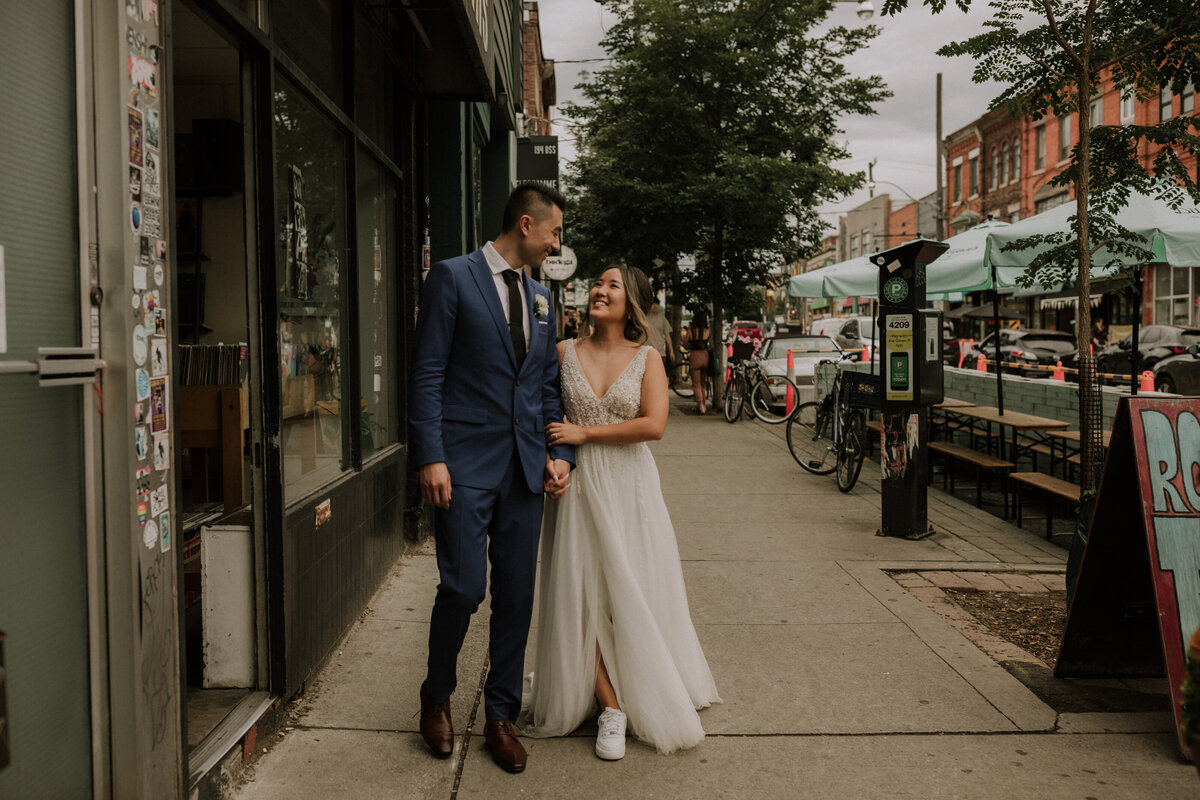 erica-jason-wedding-botanical-gardens-toronto-restaurant-11
