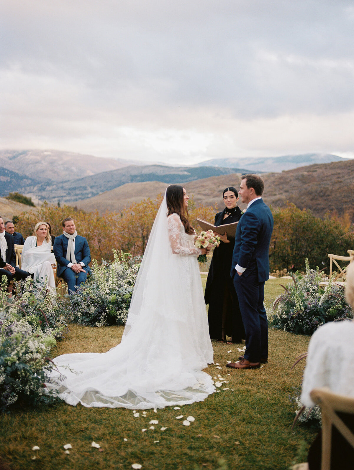 Blue-Sky-Lodge-Wedding-For-Love-Of-Love-38