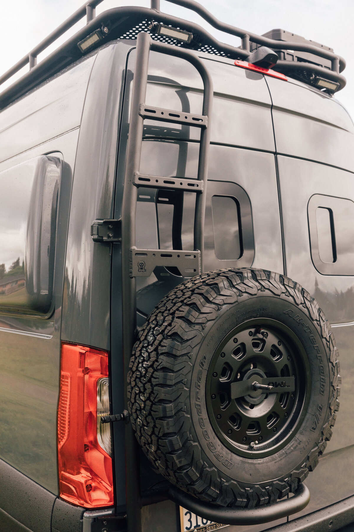 Cosmos_BenchmarkVehicles43