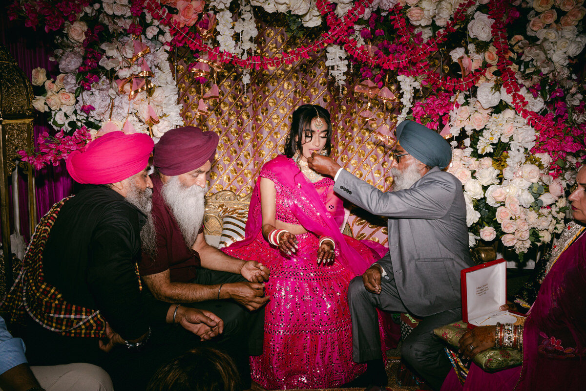 toronto-wedding-photographer-sikh-sangeet-037