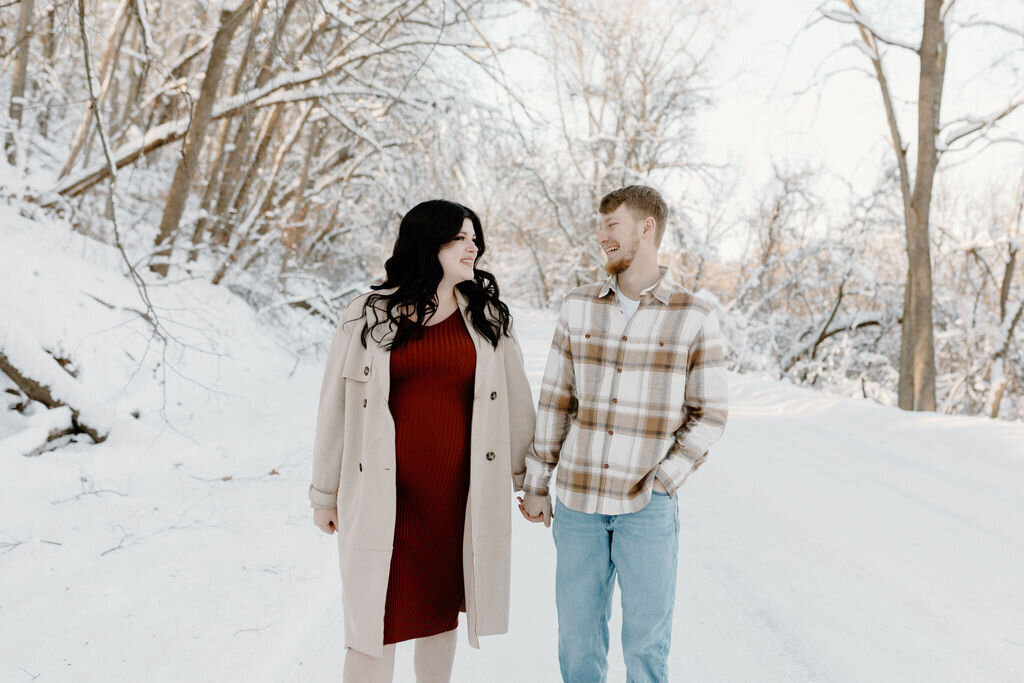 christina_ney_photography_wedding_engagement_lifestyle_photographer_dubuque_iowa_wedding_planning_assistance_adventurous_bold_laidback Family Photography14
