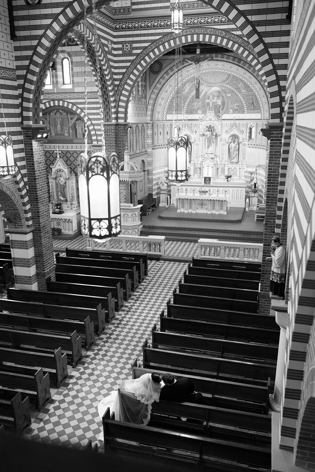 LaurenOttPhotography.Liz&DavisSneaksStPetersCatholicChurchLindsayTX-43